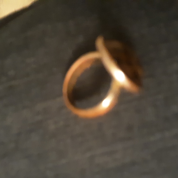 Ring - Picture 3 of 4
